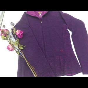 Mountain Hardwear sweater